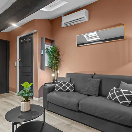 Modern Located In Cannes