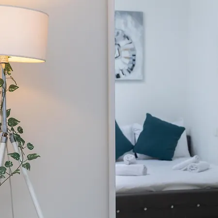 Modern Located In كان