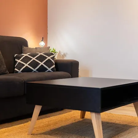 Apartment Modern Located In