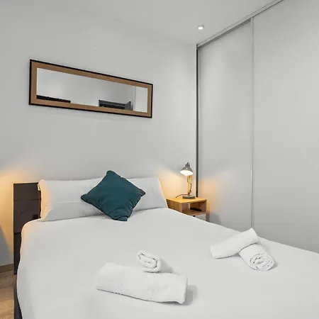 Modern Located In Apartment Cannes