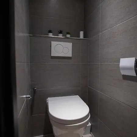 Апартаменты Modern Located In *