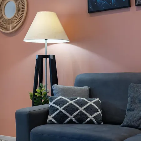 Апартаменты Modern Located In Канны