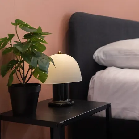 Modern Located In Apartment *